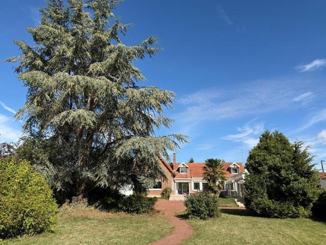Maison 6 pièces 240 m²