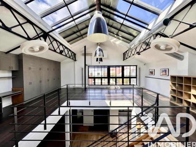 Maison 6 pièces 240 m²