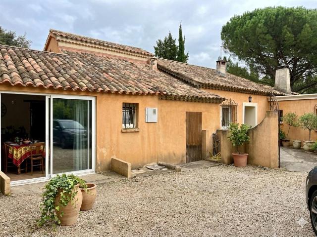 Maison 7 pièces 240 m²