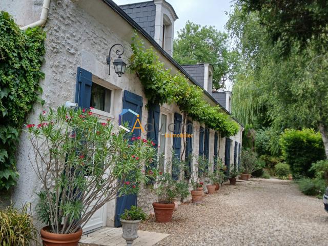 Maison 6 pièces 240 m²