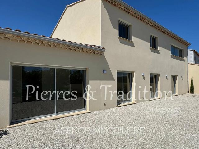 Maison 6 pièces 240 m²