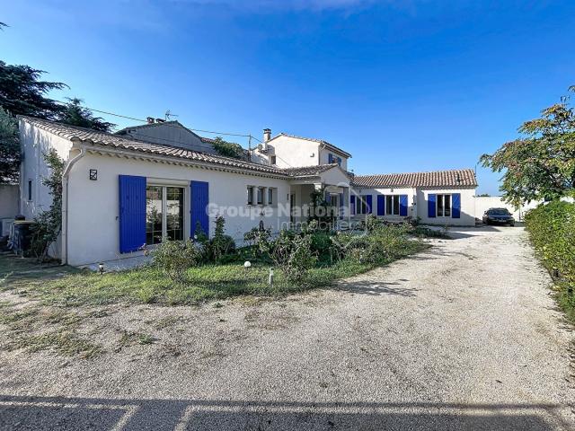 Maison 6 pièces 240 m²