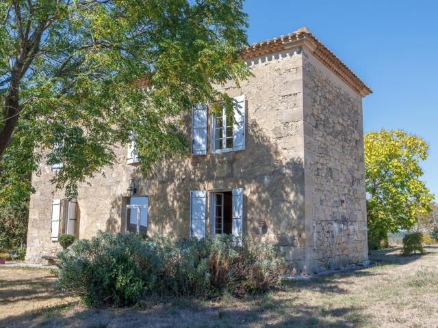 Maison 6 pièces 241 m²