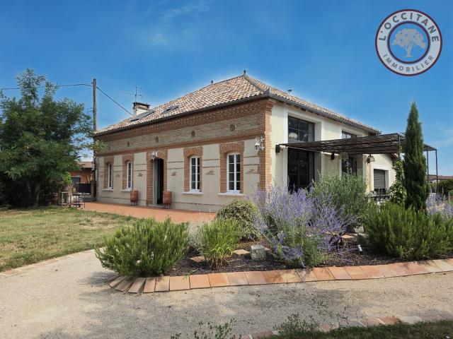 Maison 6 pièces 242 m²