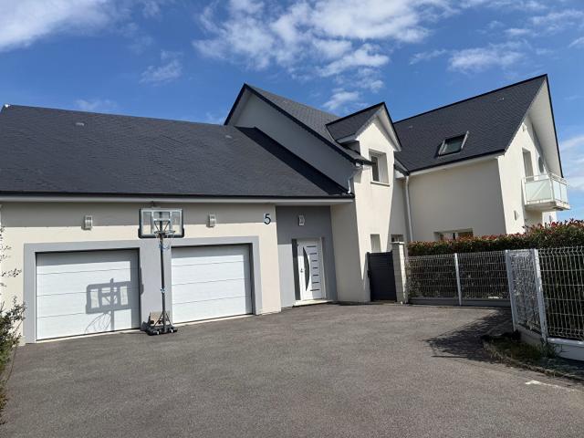 Maison 6 pièces 254 m²