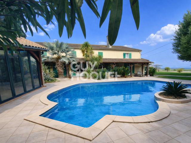 Maison 6 pièces 255 m²
