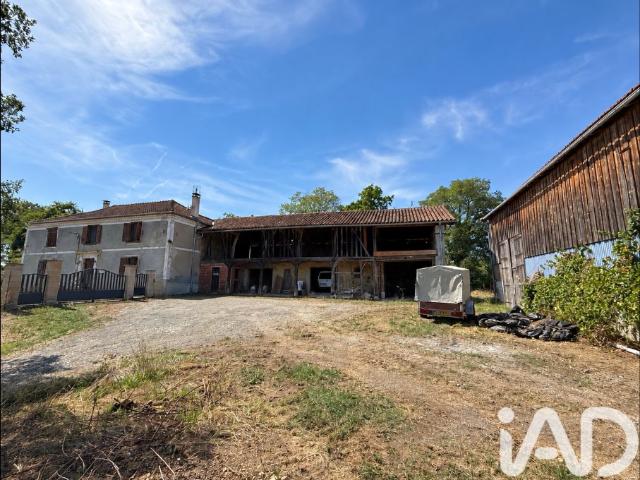 Maison 6 pièces 256 m²