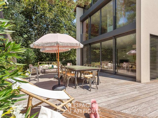 Maison 6 pièces 256 m²