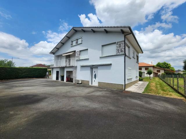 Maison 6 pièces 257 m²