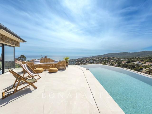 Maison 6 pièces 257 m²