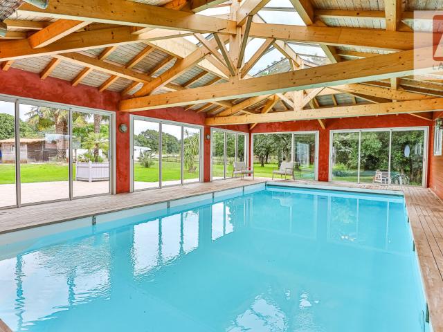 Maison 6 pièces 258 m²