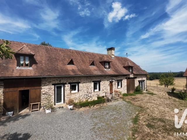Maison 6 pièces 258 m²