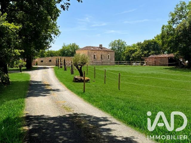 Maison 6 pièces 250 m²