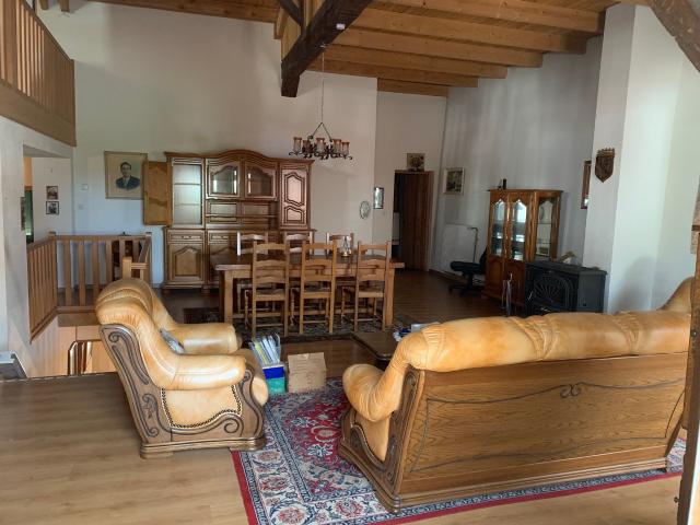 Maison 6 pièces 250 m²