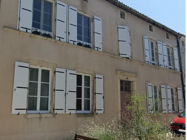 Maison 6 pièces 250 m²