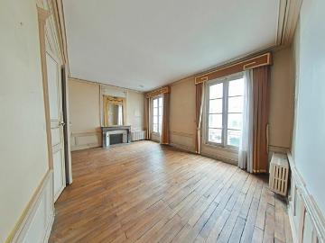 Maison 6 pièces 225 m²