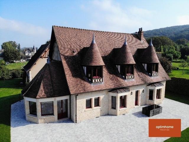 Maison 6 pièces 252 m²