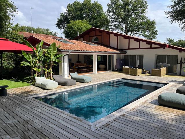 Maison 6 pièces 250 m²