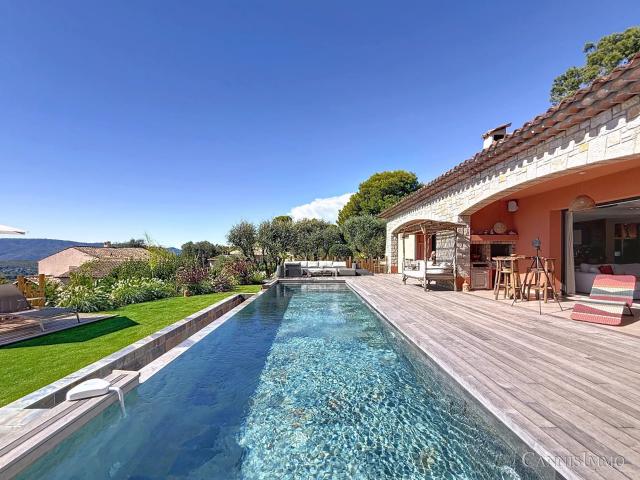 Maison 6 pièces 253 m²
