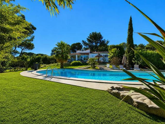 Maison 6 pièces 253 m²