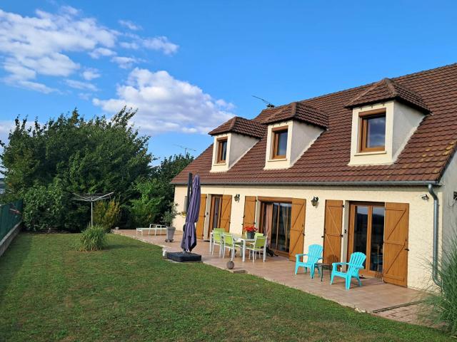Maison 6 pièces 235 m²