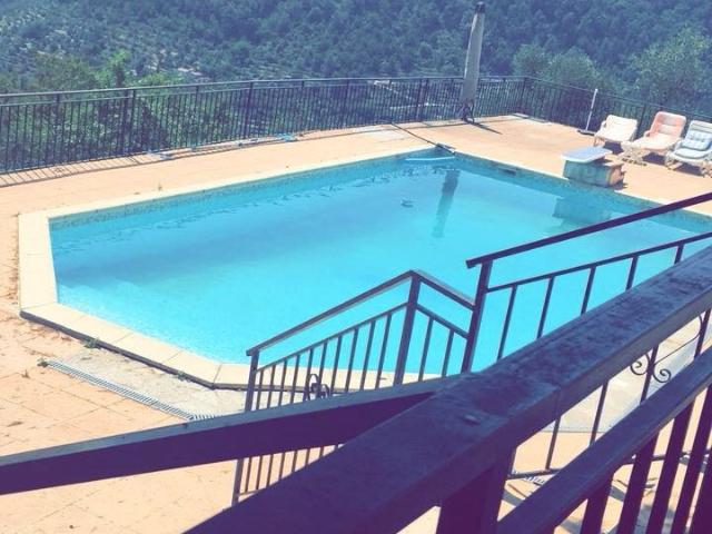 Maison 6 pièces 265 m²
