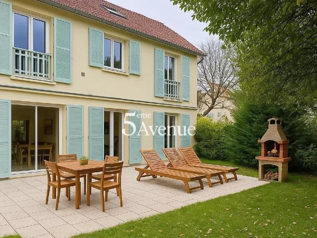 Maison 6 pièces 267 m²