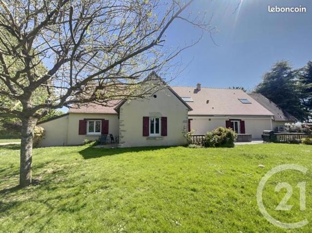 Maison 6 pièces 267 m²