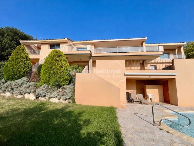 Maison 6 pièces 269 m²