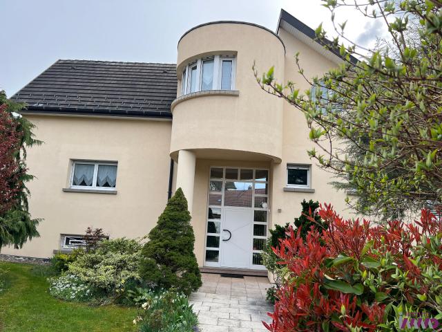 Maison 6 pièces 260 m²
