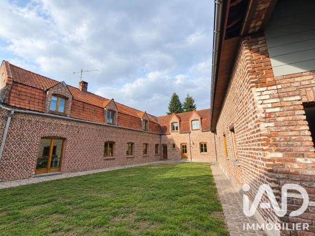 Maison 6 pièces 260 m²
