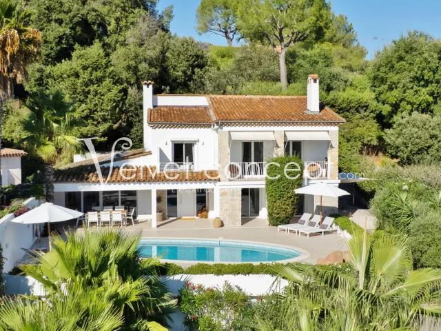 Maison 6 pièces 260 m²