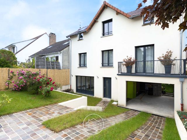 Maison 6 pièces 262 m²