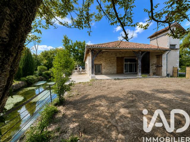Maison 6 pièces 262 m²