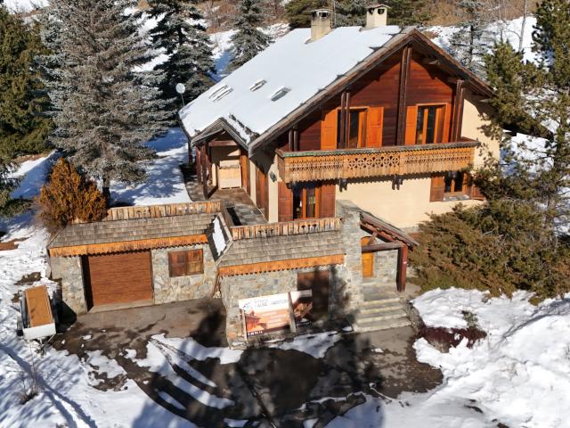 Maison 6 pièces 262 m²