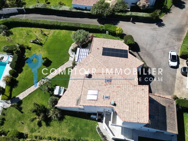 Maison 6 pièces 263 m²
