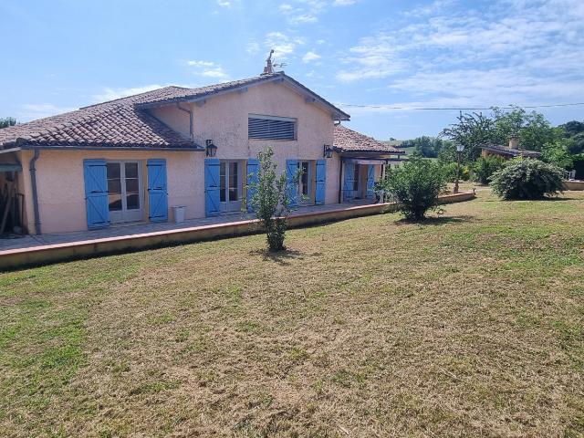 Maison 6 pièces 274 m²