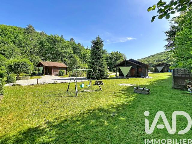 Maison 6 pièces 274 m²