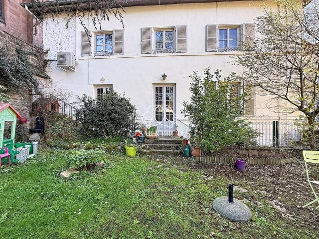 Maison 6 pièces 274 m²