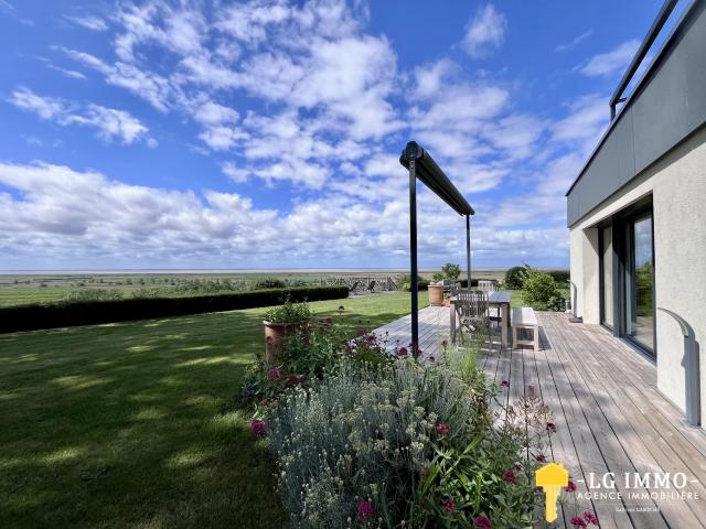 Maison 6 pièces 274 m²