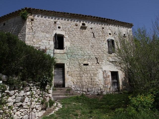 Maison 6 pièces 275 m²