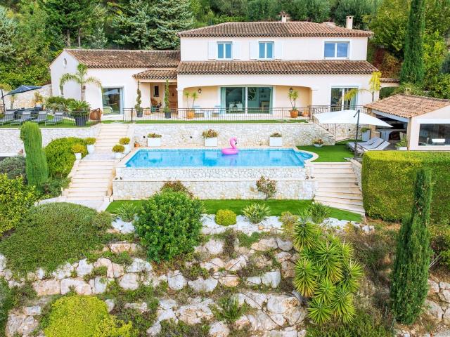 Maison 6 pièces 275 m²