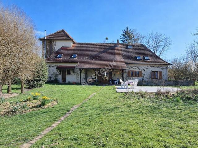 Maison 6 pièces 276 m²