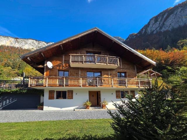 Maison 6 pièces 270 m²