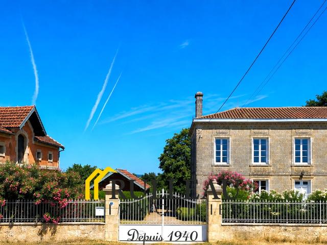Maison 6 pièces 270 m²