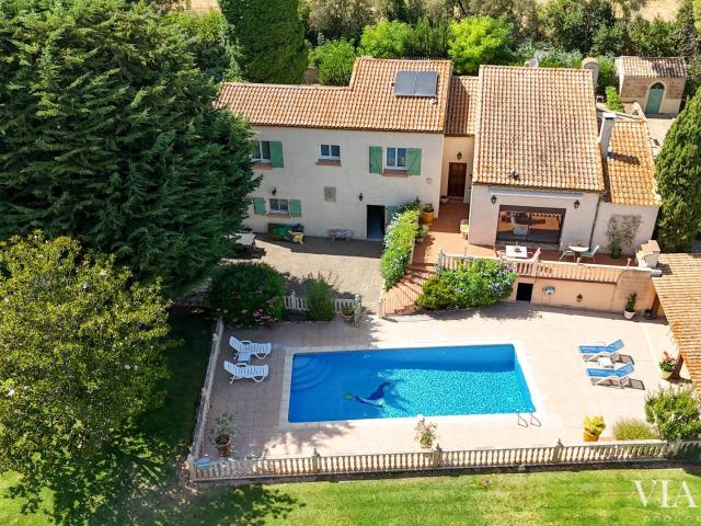 Maison 6 pièces 270 m²