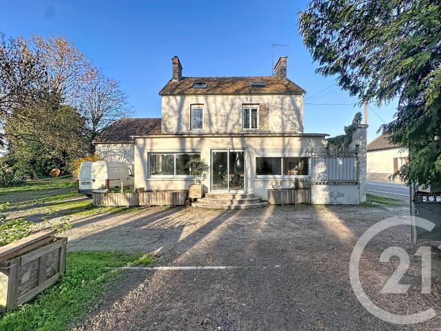 Maison 6 pièces 271 m²