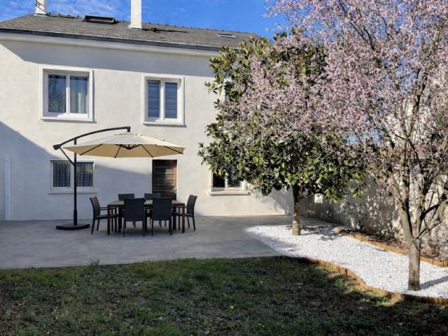 Maison 6 pièces 271 m²