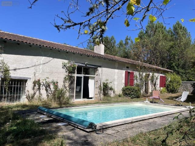 Maison 6 pièces 272 m²