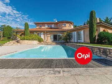 Maison 6 pièces 284 m²